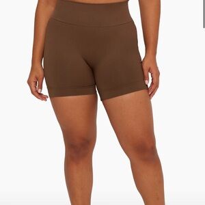 BRAND NEW Set Active biker shorts